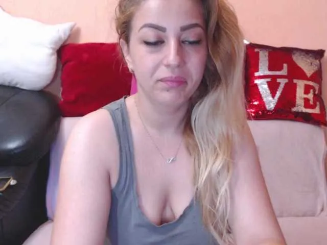 Live sex webcam photo for marrymiller #273719672