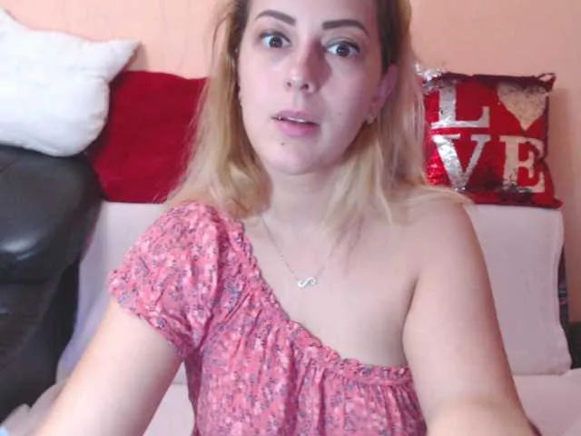 Live sex webcam photo for marrymiller #274145713
