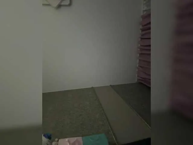 Live sex webcam photo for marshmallooow #292071527