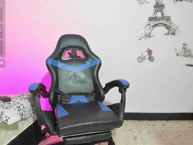Live sex webcam photo for marsmith1 #291414397