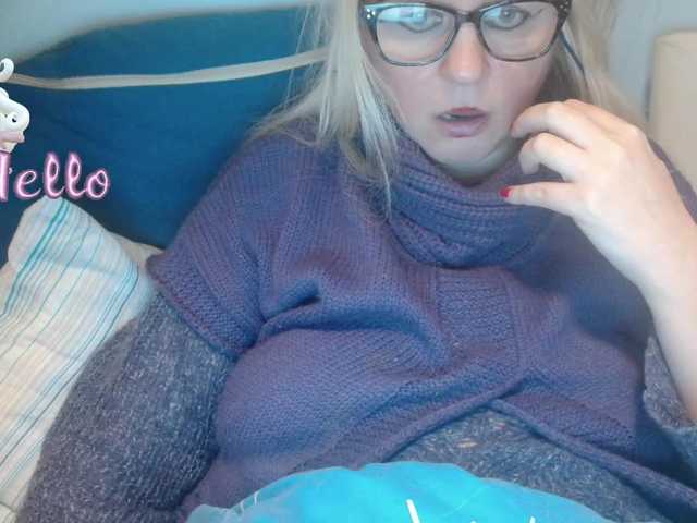 Live sex webcam photo for martachatte19 #277054580