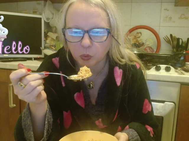 Live sex webcam photo for martachatte19 #277106943