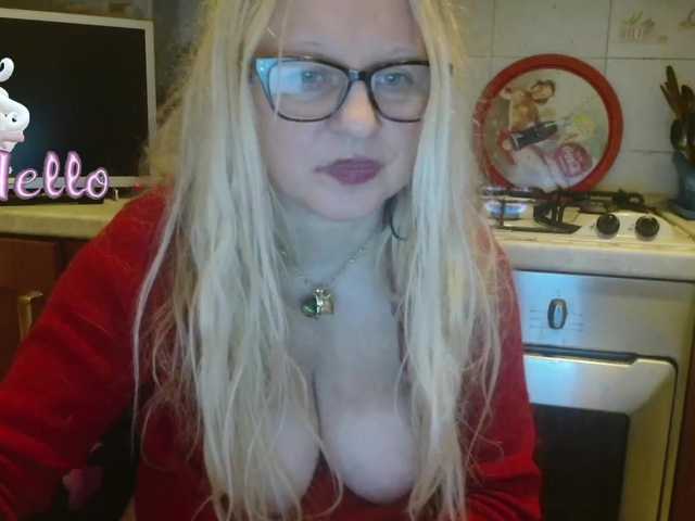 Live sex webcam photo for martachatte19 #277198232