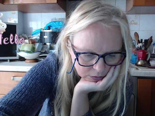 Live sex webcam photo for martachatte19 #277269752