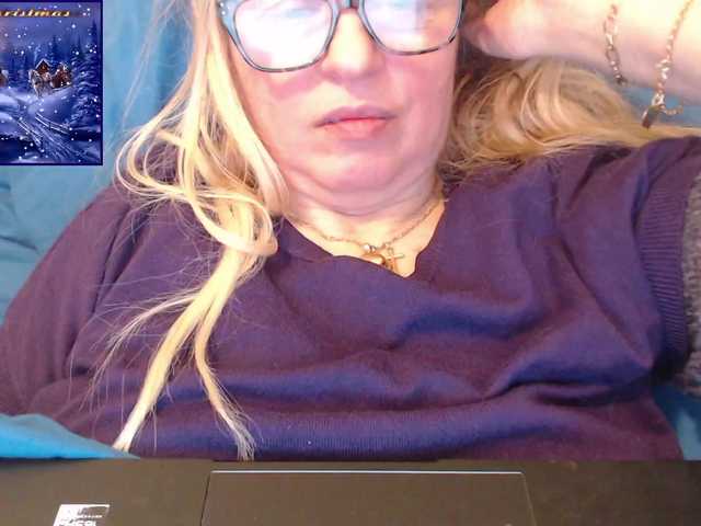 Live sex webcam photo for martachatte19 #290242237