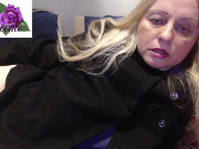 Live sex webcam photo for martachatte19 #290454089