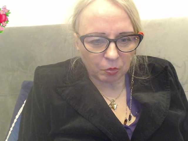 Live sex webcam photo for martachatte19 #290460954