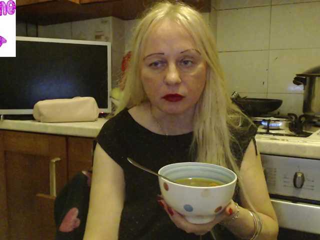 Live sex webcam photo for martachatte19 #290671648