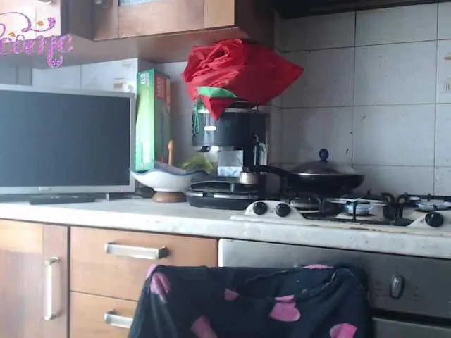 Live sex webcam photo for martachatte19 #290895980