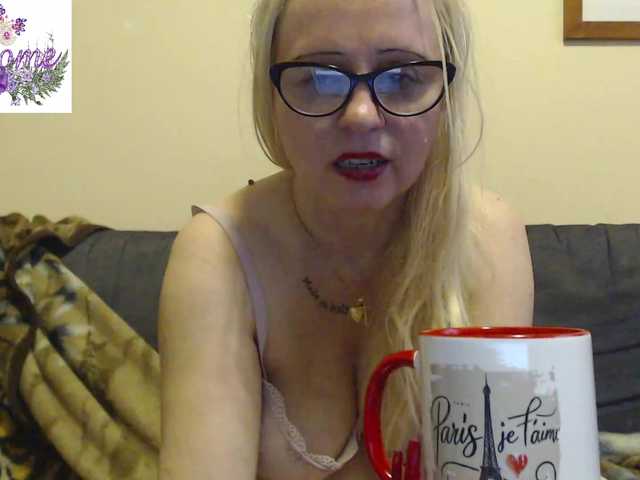 Live sex webcam photo for martachatte19 #291200993