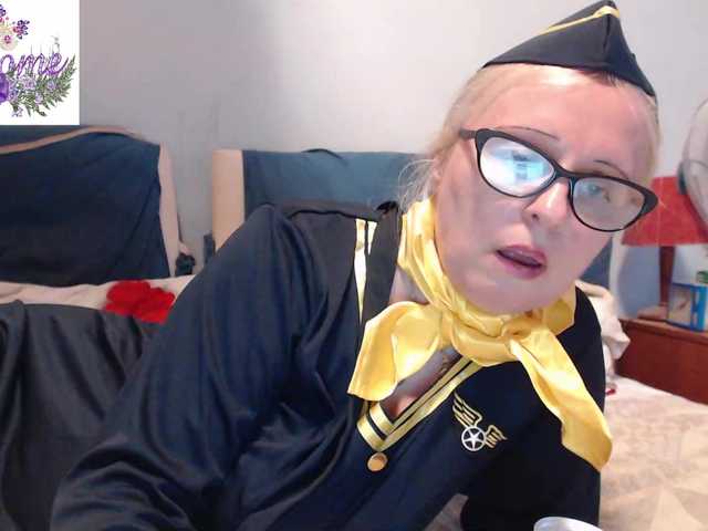 Live sex webcam photo for martachatte19 #291657894