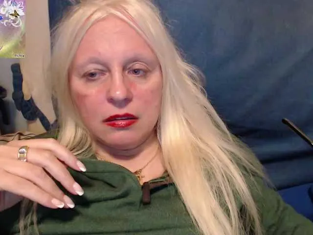 Live sex webcam photo for martachatte19 #292009138