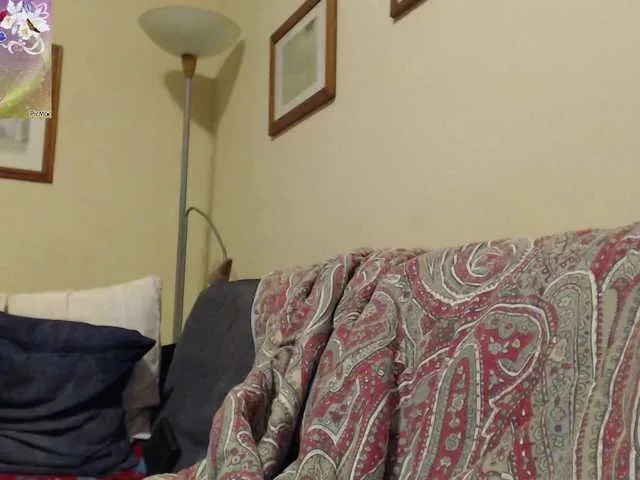 Live sex webcam photo for martachatte19 #292036096