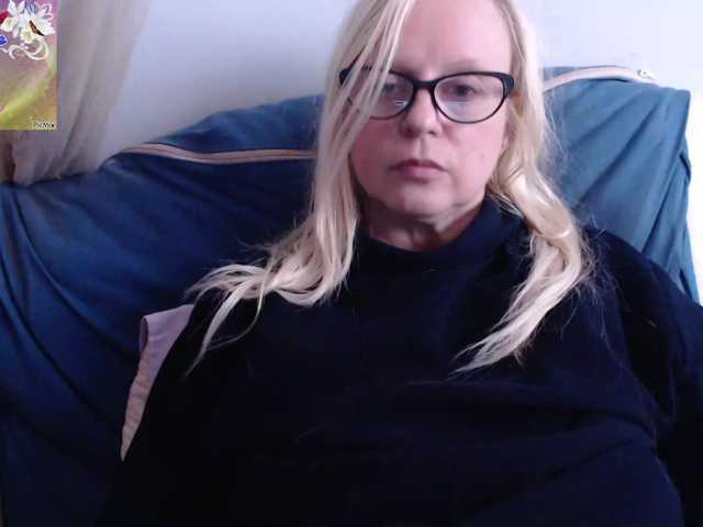 Live sex webcam photo for martachatte19 #292328878