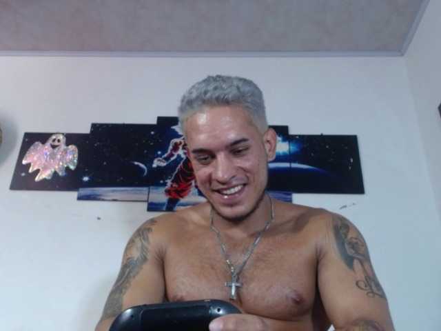 Live sex webcam photo for martin-halt #277744776