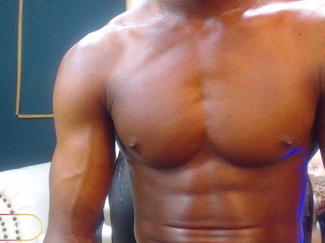 Live sex webcam photo for martin-killerx #275637924