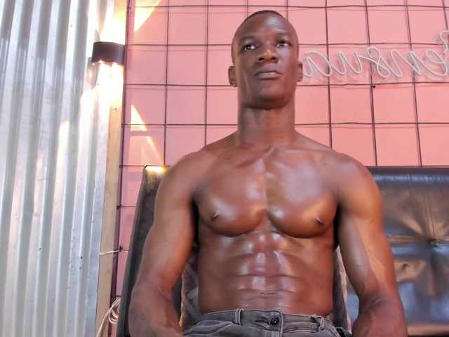 Live sex webcam photo for martin-killerx #291047419