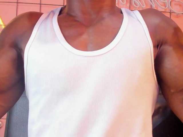 Live sex webcam photo for martin-killerx #291258250