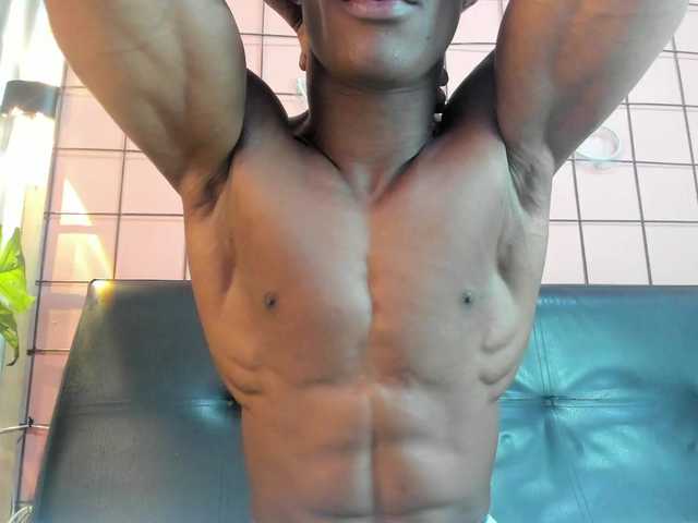 Live sex webcam photo for martin-killerx #291457210