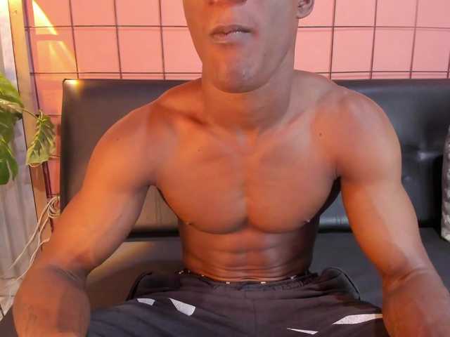 Live sex webcam photo for martin-killerx #291684936