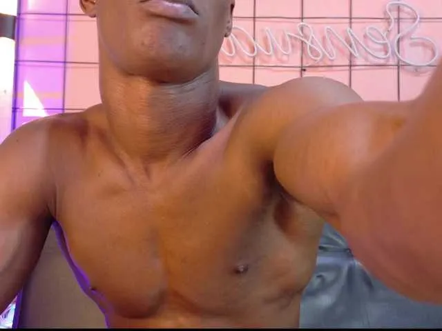 Live sex webcam photo for martin-killerx #292211687