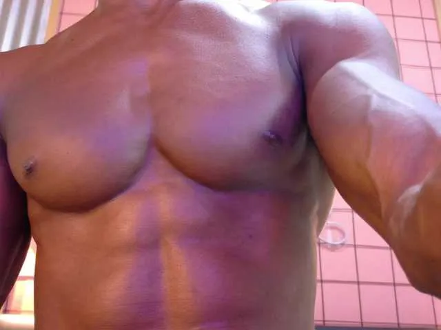 Live sex webcam photo for martin-killerx #294199921