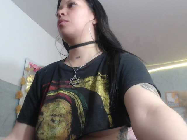 Live sex webcam photo for martina-tay #275899820