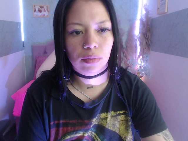 Live sex webcam photo for martina-tay #275972022