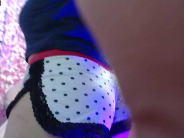 Live sex webcam photo for martina-tay #276189996