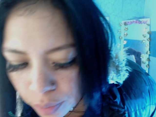 Live sex webcam photo for martina-tay #276401762