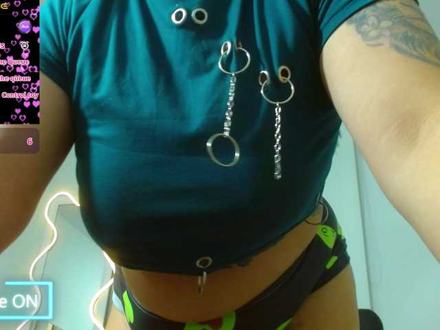 Live sex webcam photo for martina-tay #291026475