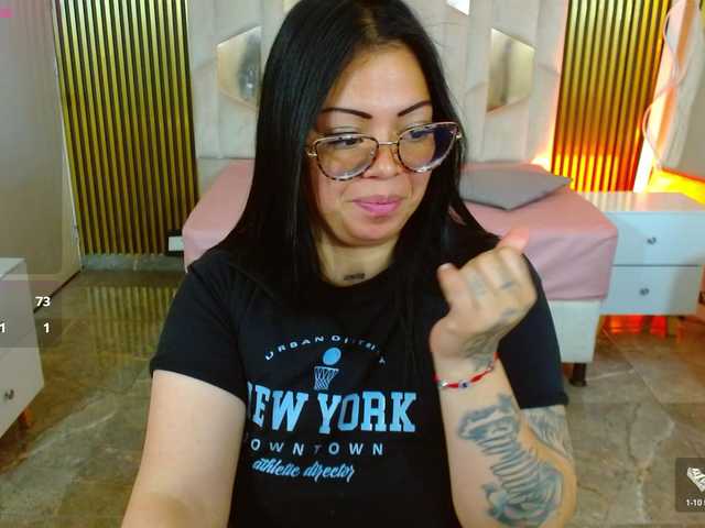 Live sex webcam photo for martina-tay #292413738