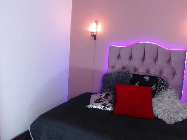 Live sex webcam photo for martinapurple #272598939