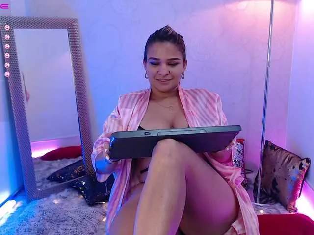 Live sex webcam photo for martinapurple #272982748