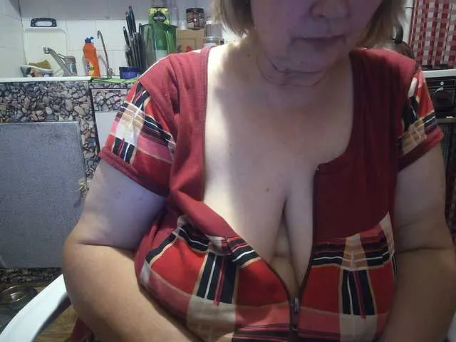 Live sex webcam photo for marusa0 #293984991