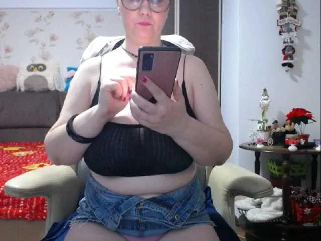 Live sex webcam photo for mary-x #272604576