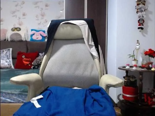 Live sex webcam photo for mary-x #273783481