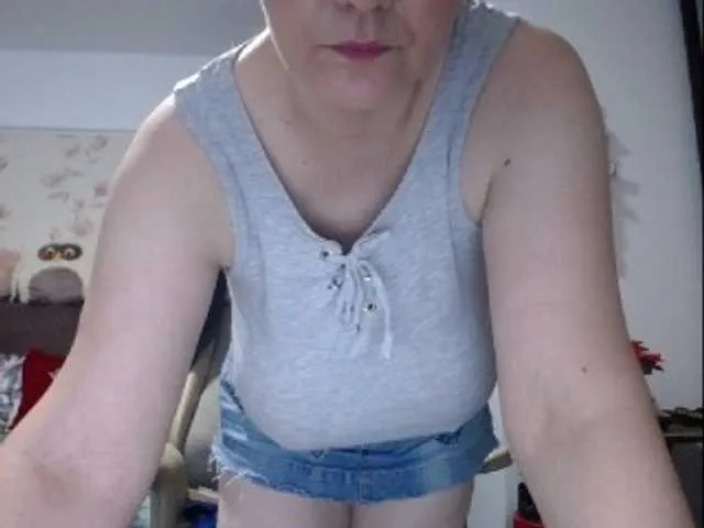 Live sex webcam photo for mary-x #274163397