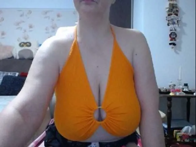 Live sex webcam photo for mary-x #275689107