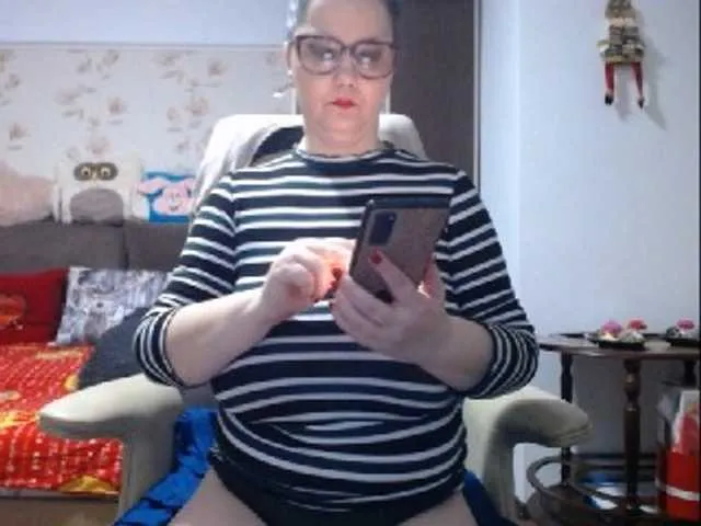 Live sex webcam photo for mary-x #277474671