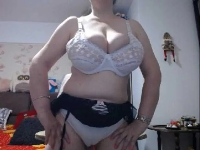 Live sex webcam photo for mary-x #277963497