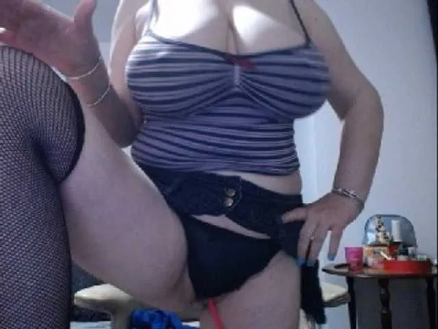 Live sex webcam photo for mary-x #291088856