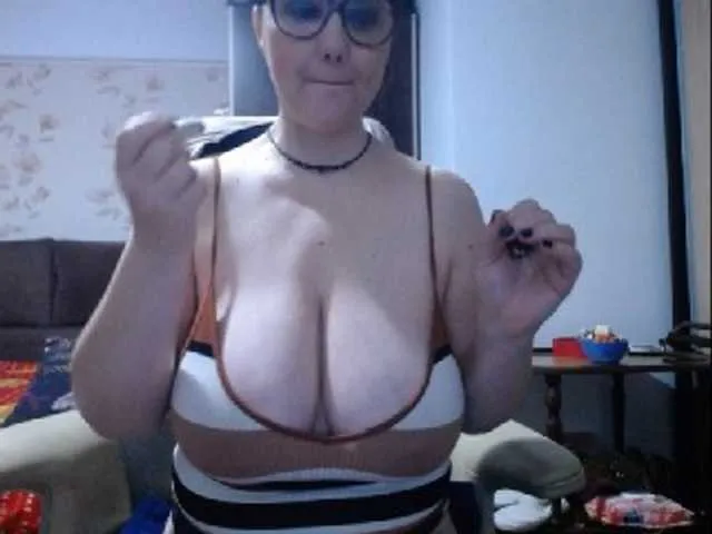 Live sex webcam photo for mary-x #293220353
