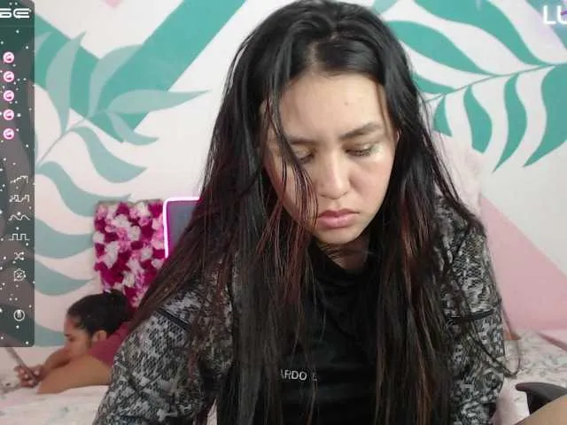 Live sex webcam photo for masha-kenia #275492056