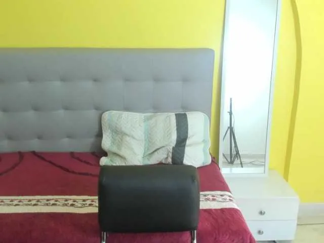 Live sex webcam photo for masse-111 #272913197