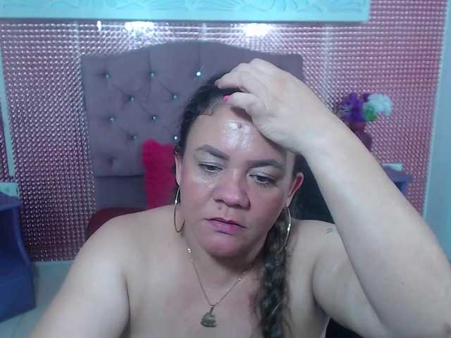 Live sex webcam photo for master-mommy #276612328