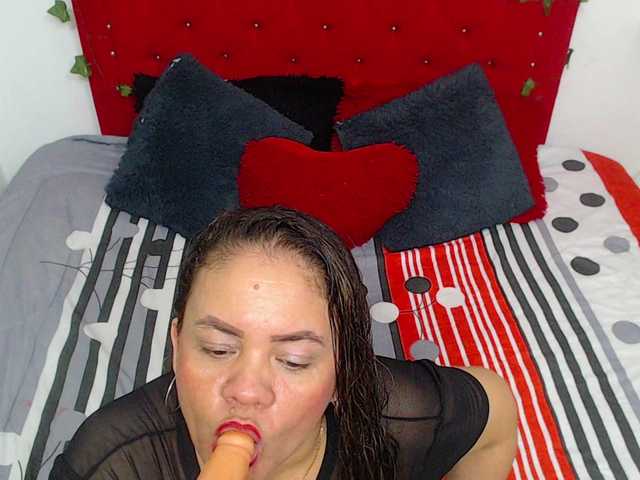 Live sex webcam photo for master-mommy #276716887