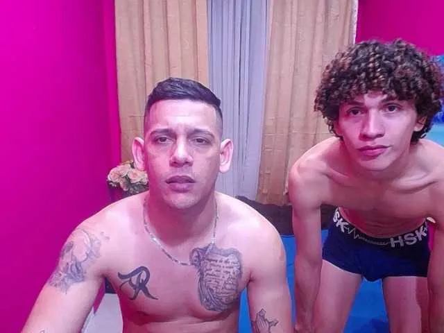 Live sex webcam photo for masterbigcock #292716322