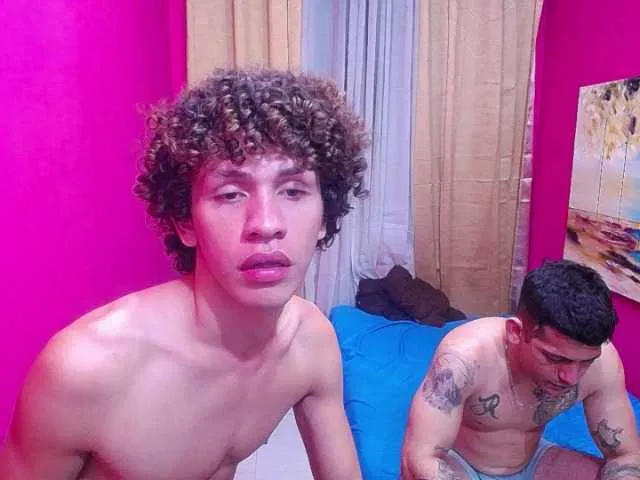 Live sex webcam photo for masterbigcock #292944400