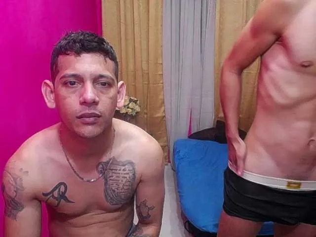 Live sex webcam photo for masterbigcock #293065435